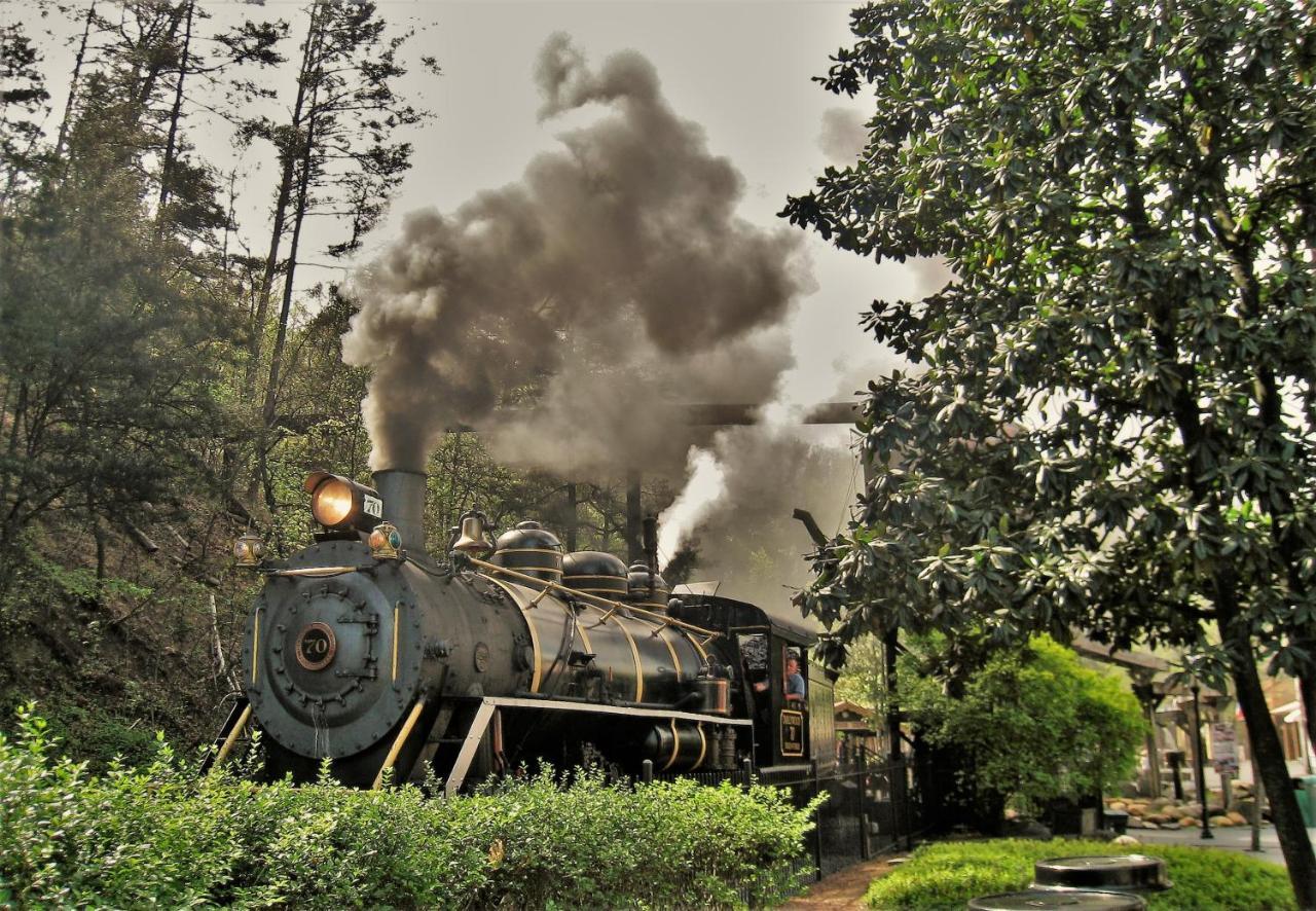Bridgewood Cabin, Hot Tub, 1089 Of Free Attraction Tickets For Each Paid Day, Dollywood And More! Pigeon Forge Zewnętrze zdjęcie