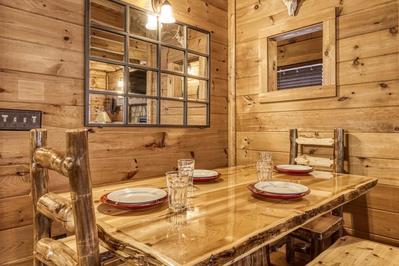 Bridgewood Cabin, Hot Tub, 1089 Of Free Attraction Tickets For Each Paid Day, Dollywood And More! Pigeon Forge Zewnętrze zdjęcie