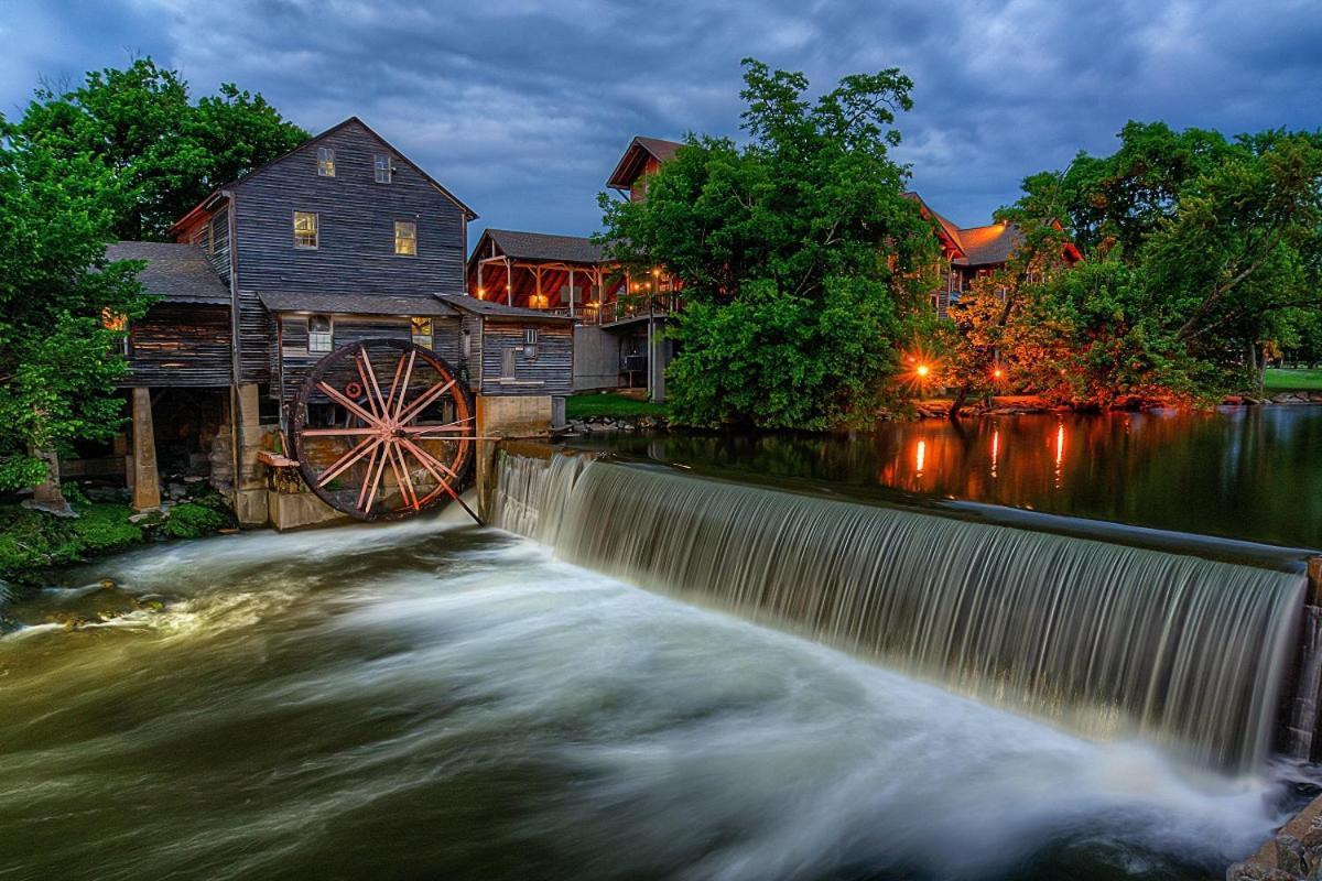 Bridgewood Cabin, Hot Tub, 1089 Of Free Attraction Tickets For Each Paid Day, Dollywood And More! Pigeon Forge Zewnętrze zdjęcie