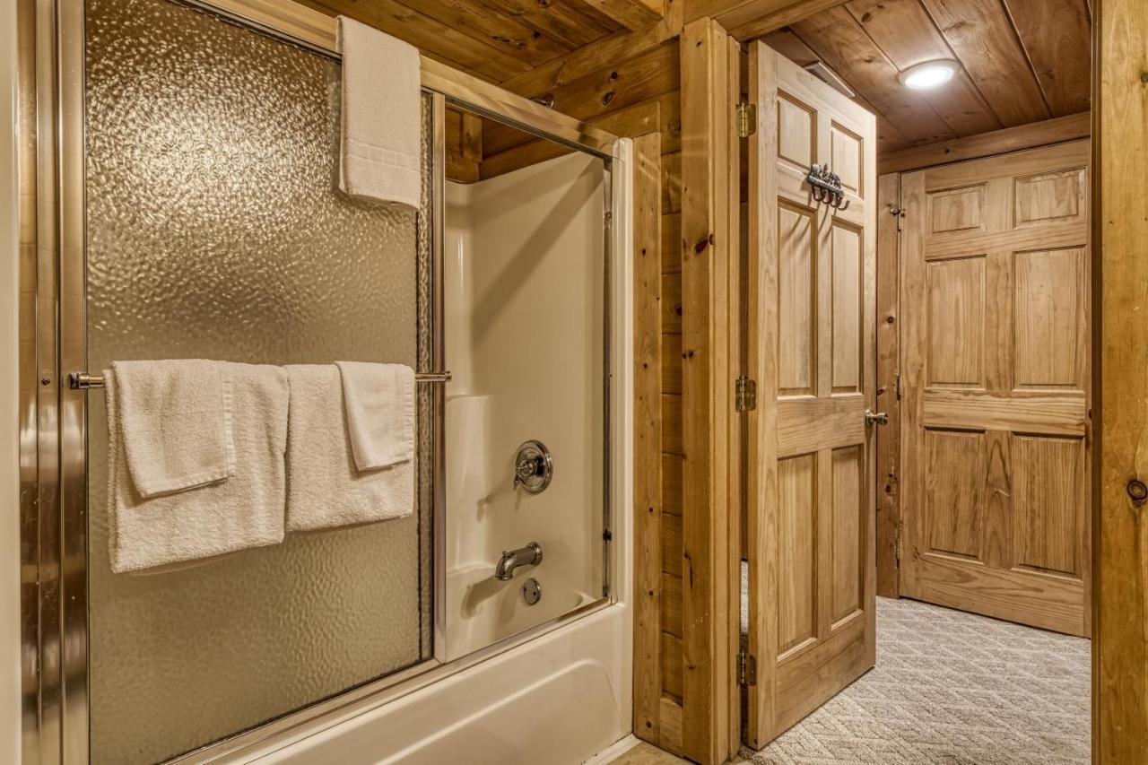 Bridgewood Cabin, Hot Tub, 1089 Of Free Attraction Tickets For Each Paid Day, Dollywood And More! Pigeon Forge Zewnętrze zdjęcie